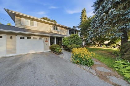 Photo 1 at 11628 River Wynd, Southwest Maple Ridge, Maple Ridge