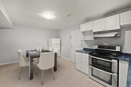 Photo 3 at 3949 Sefton Street, Oxford Heights, Port Coquitlam