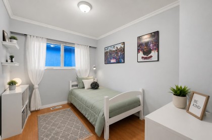 Photo 10 at 3949 Sefton Street, Oxford Heights, Port Coquitlam