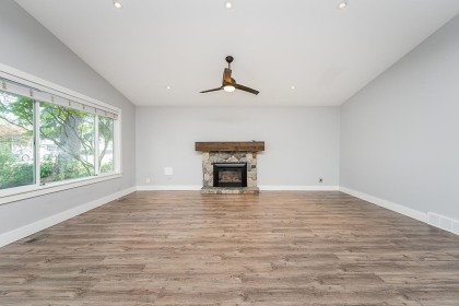 Photo 4 at 22928 117 Avenue, East Central, Maple Ridge