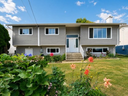 Photo 1 at 31975 Raven Avenue, Mission BC, Mission