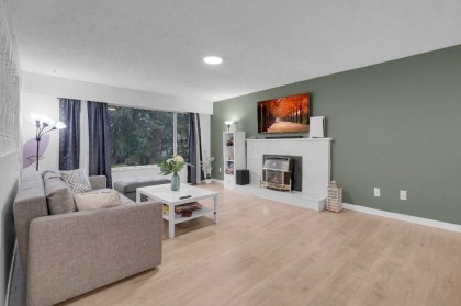 Photo 2 at 12110 Greenwell Street, East Central, Maple Ridge