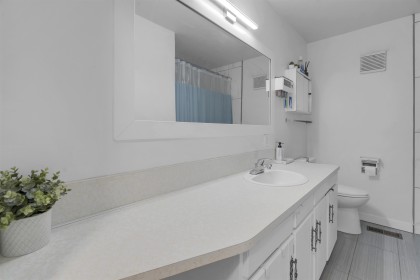 Photo 12 at 12110 Greenwell Street, East Central, Maple Ridge