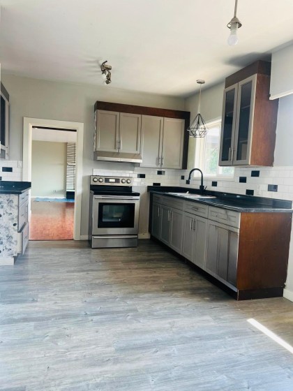 Photo 3 at 7419 Columbia Street, Mission BC, Mission