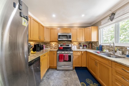 Photo 10 at 11914 212 Street, Southwest Maple Ridge, Maple Ridge