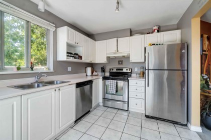 Photo 12 at 422 - 2551 Parkview Lane, Central Pt Coquitlam, Port Coquitlam