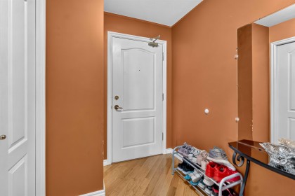 Photo 15 at 422 - 2551 Parkview Lane, Central Pt Coquitlam, Port Coquitlam