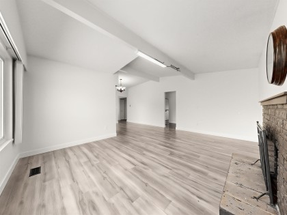 Photo 4 at 1152 Glade Court, Birchland Manor, Port Coquitlam