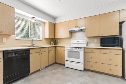 Photo 11 at 11663 Morris Street, West Central, Maple Ridge