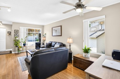 Photo 7 at 33 - 22900 126 Avenue, East Central, Maple Ridge