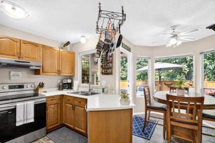Photo 11 at 33 - 22900 126 Avenue, East Central, Maple Ridge