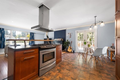 Photo 12 at 1857 Warwick Avenue, Lower Mary Hill, Port Coquitlam