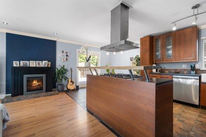 Photo 7 at 1857 Warwick Avenue, Lower Mary Hill, Port Coquitlam