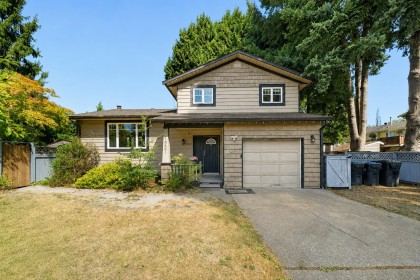Photo 1 at 1857 Warwick Avenue, Lower Mary Hill, Port Coquitlam