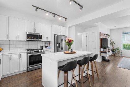 Photo 1 at 11 - 11272 240 Street, Cottonwood MR, Maple Ridge