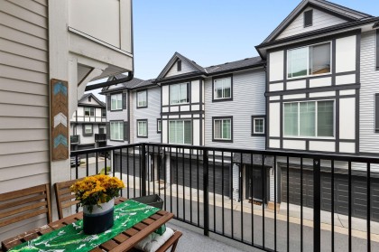 Photo 20 at 11 - 11272 240 Street, Cottonwood MR, Maple Ridge