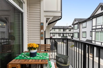 Photo 21 at 11 - 11272 240 Street, Cottonwood MR, Maple Ridge