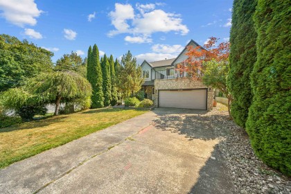 Photo 3 at 23190 122 Avenue, East Central, Maple Ridge