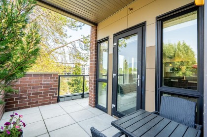 Photo 2 at 405 - 2214 Kelly Avenue, Central Pt Coquitlam, Port Coquitlam