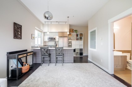Photo 6 at 405 - 2214 Kelly Avenue, Central Pt Coquitlam, Port Coquitlam