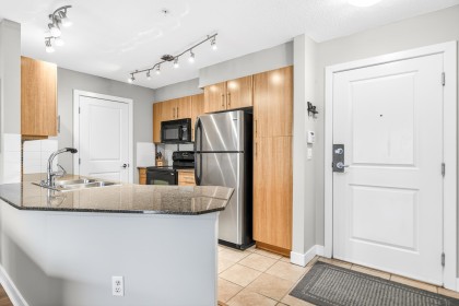 Photo 3 at 301 - 12020 207a Street, Northwest Maple Ridge, Maple Ridge