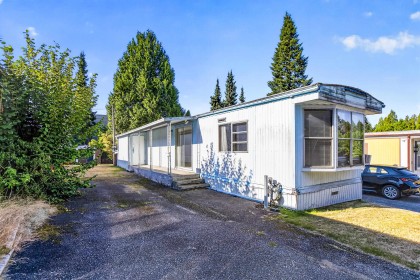 Photo 1 at 14 - 21163 Lougheed Highway, Southwest Maple Ridge, Maple Ridge