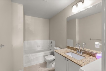 Photo 13 at 207 - 2477 Kelly Avenue, Central Pt Coquitlam, Port Coquitlam