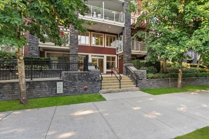 Photo 1 at 207 - 2477 Kelly Avenue, Central Pt Coquitlam, Port Coquitlam
