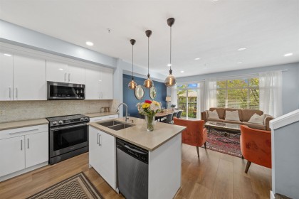 Photo 10 at 2 - 11282 Cottonwood Drive, Cottonwood MR, Maple Ridge