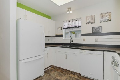 Photo 10 at 27 - 23580 Dewdney Trunk Road, Cottonwood MR, Maple Ridge