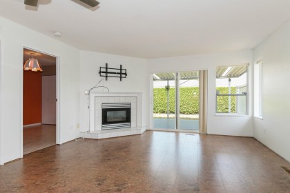 Photo 4 at 27 - 23580 Dewdney Trunk Road, Cottonwood MR, Maple Ridge