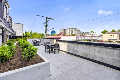 Photo 17 at 303 - 22348 North Avenue, West Central, Maple Ridge