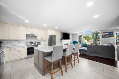 Photo 11 at 12462 231a Street, East Central, Maple Ridge