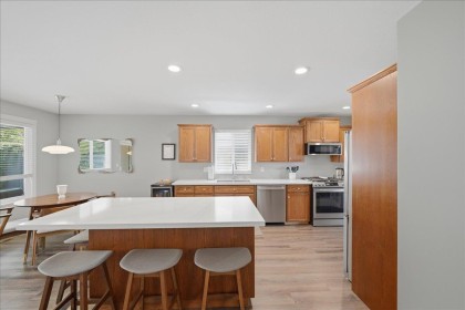 Photo 14 at 23659 Rock Ridge Drive, Silver Valley, Maple Ridge