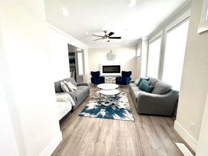 Photo 12 at 23912 Dewdney Trunk Road, Cottonwood MR, Maple Ridge