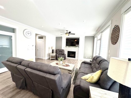 Photo 7 at 23912 Dewdney Trunk Road, Cottonwood MR, Maple Ridge
