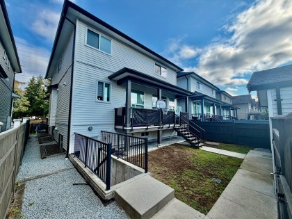Photo 35 at 23912 Dewdney Trunk Road, Cottonwood MR, Maple Ridge