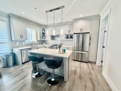 Photo 4 at 23912 Dewdney Trunk Road, Cottonwood MR, Maple Ridge