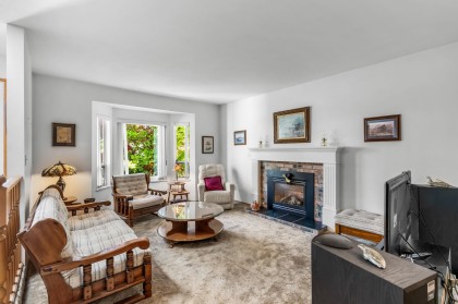 Photo 3 at 23410 Nightingale Avenue, Cottonwood MR, Maple Ridge