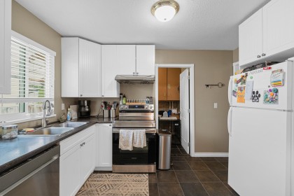 Photo 9 at 22760 Balabanian Circle, East Central, Maple Ridge