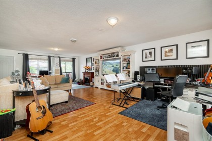 Photo 12 at 3067 Newberry Street, Birchland Manor, Port Coquitlam