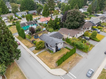 Photo 3 at 3067 Newberry Street, Birchland Manor, Port Coquitlam