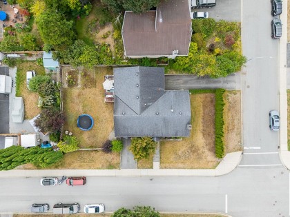 Photo 36 at 3067 Newberry Street, Birchland Manor, Port Coquitlam