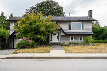 Photo 1 at 3067 Newberry Street, Birchland Manor, Port Coquitlam