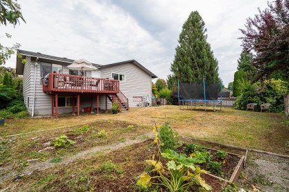 Photo 34 at 3067 Newberry Street, Birchland Manor, Port Coquitlam