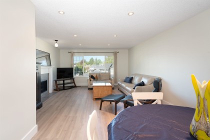 Photo 2 at 138 - 1140 Castle Crescent, Citadel PQ, Port Coquitlam