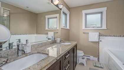 Photo 14 at 51 - 22865 Telosky Avenue, East Central, Maple Ridge