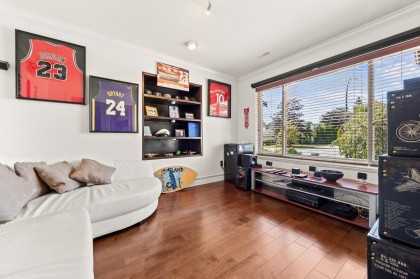 Photo 4 at 11870 236b Street, Cottonwood MR, Maple Ridge