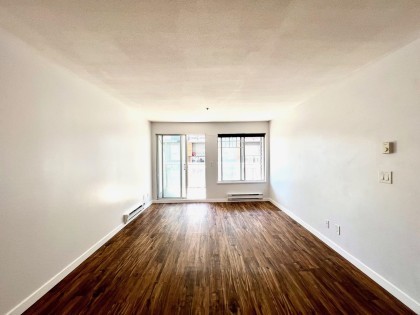 Photo 4 at 307 - 11671 Fraser Street, East Central, Maple Ridge