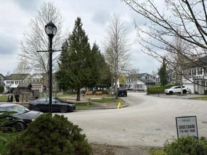 Photo 2 at 19590 Shingle Bolt Crescent, South Meadows, Pitt Meadows